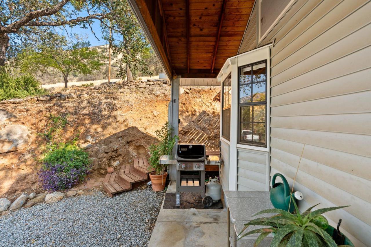 Views, Hot Tub, Outdoor Shower, 15M From Sequoia Три-Риверс Экстерьер фото